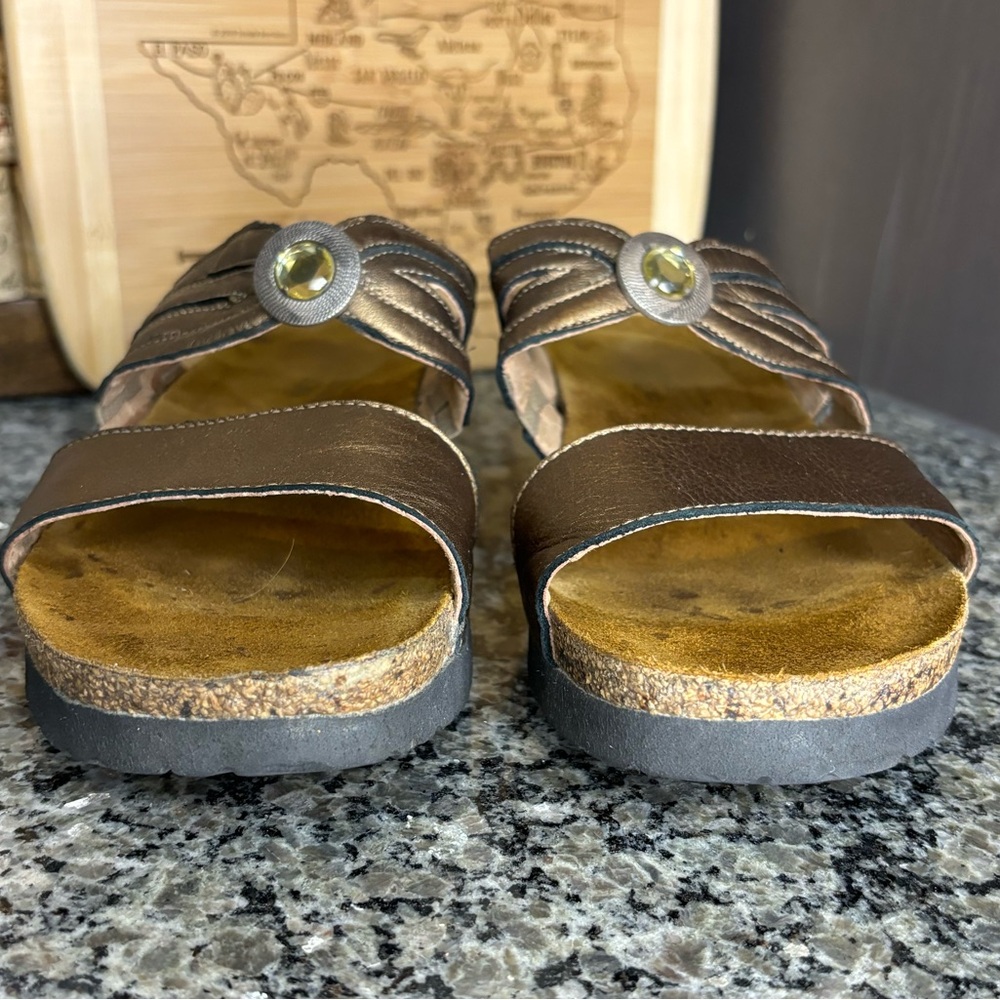 Naot Bronze Jeweled Metallic Leather Wedge Slide Sandals Size 9 - Picture 3 of 9